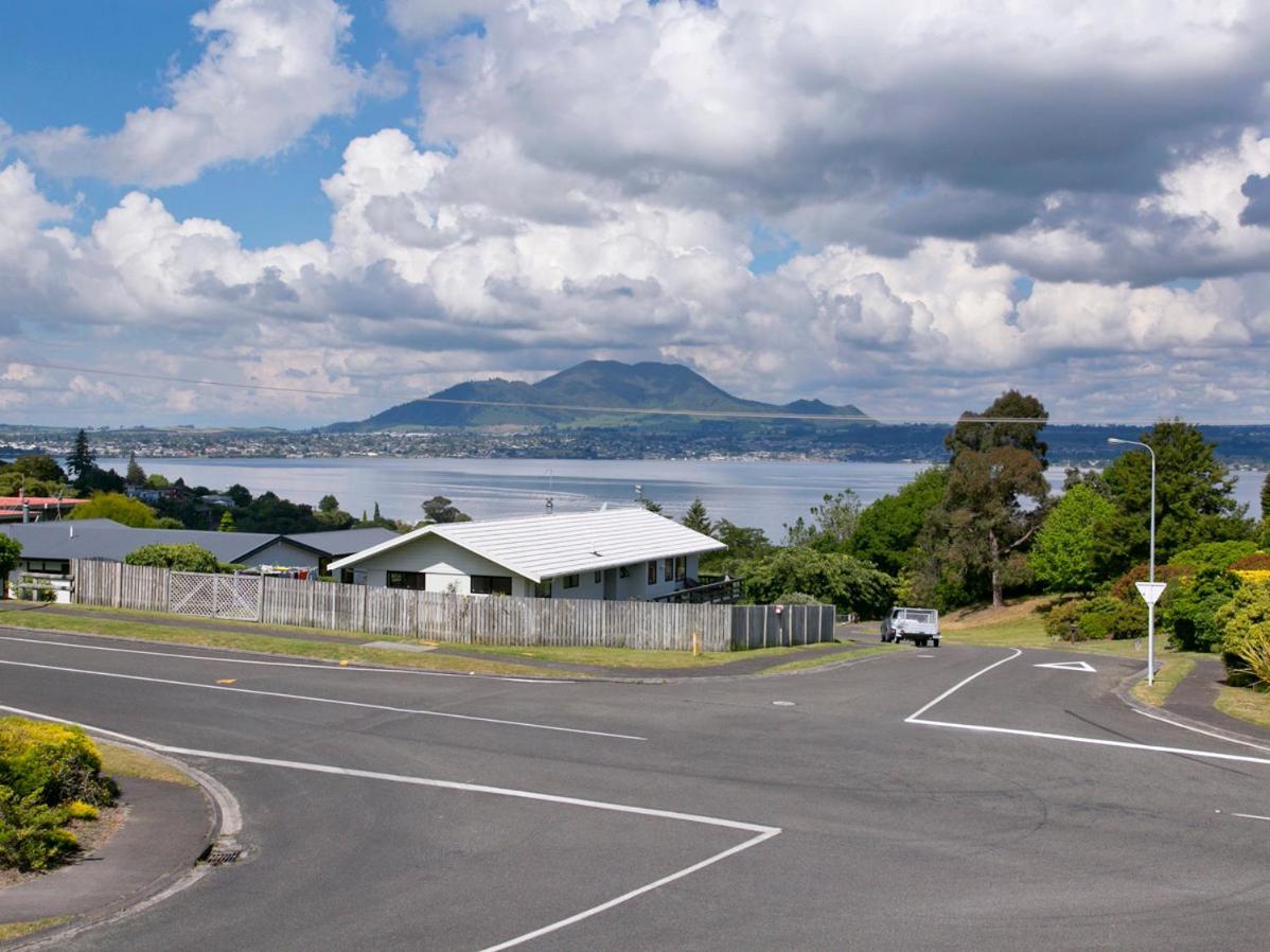 Acacia View At No 3 - Acacia Bay Holiday Home Taupo Eksteriør billede